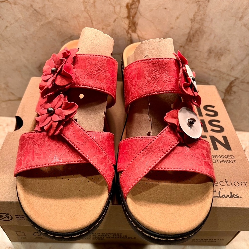 Pink wedge sandal - clarks- brand new